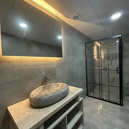 Trina Talles - Luxury Design Adult Only Otel
