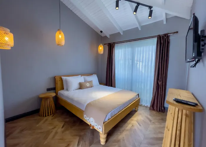 Trina Talles - Luxury Design Adult Only Otel 4*